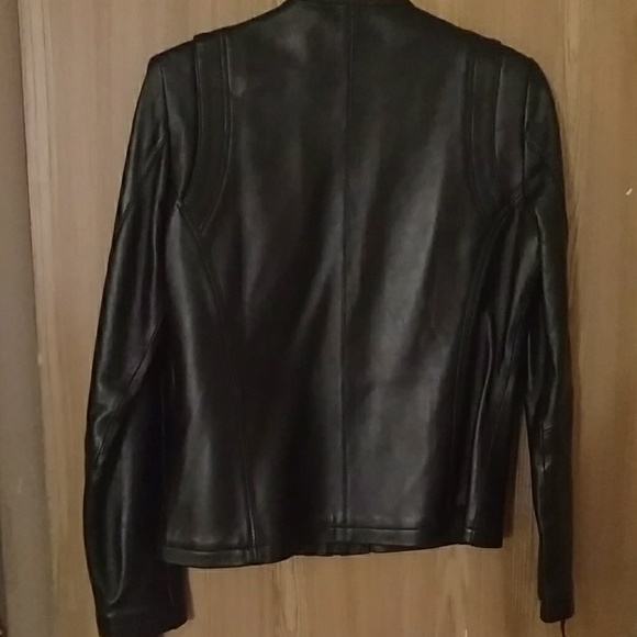 Form fitting Leather jacket NWOT - Picture 2 of 8